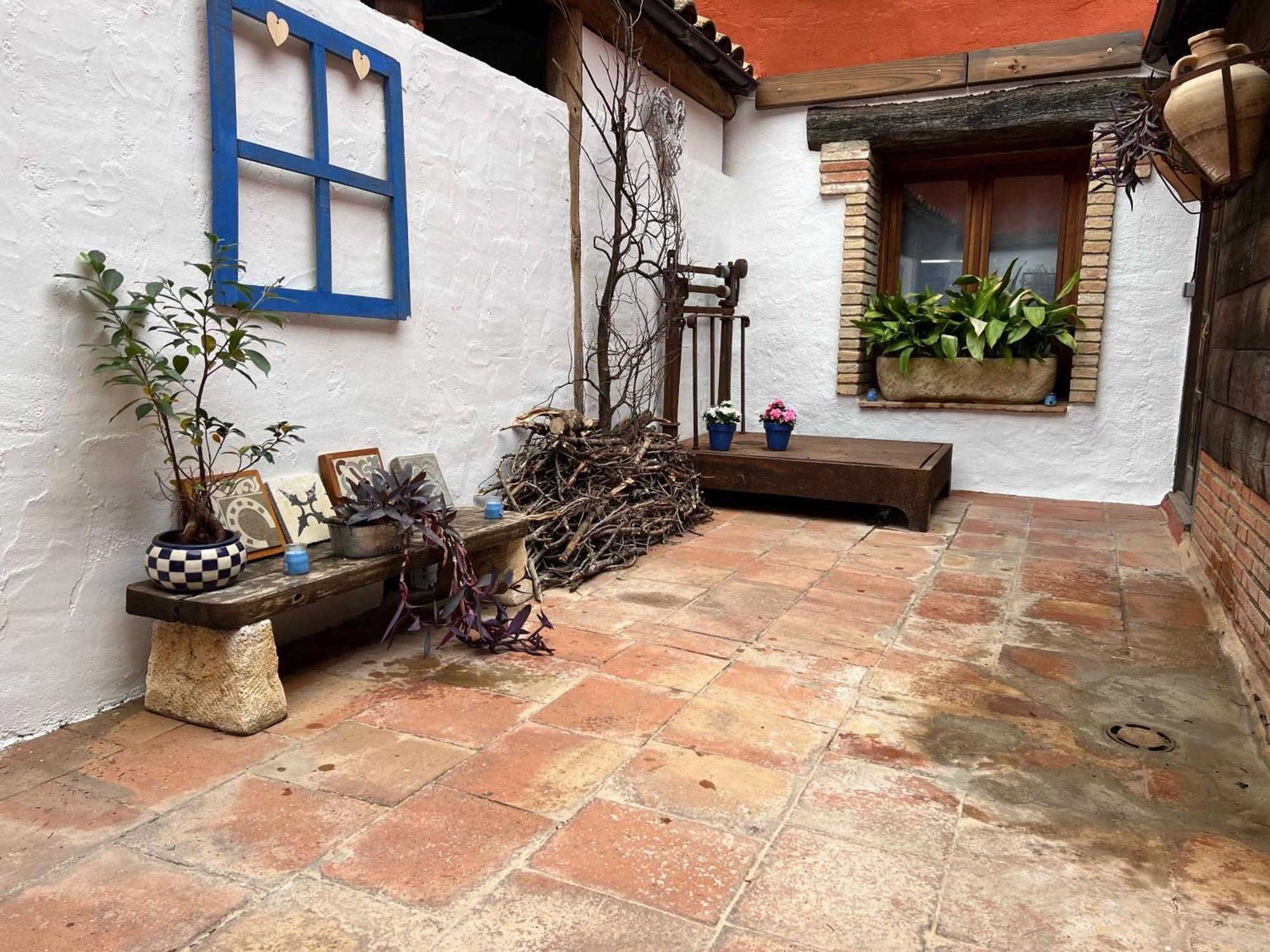 Les Vinyes Rural Boutique & Hotel