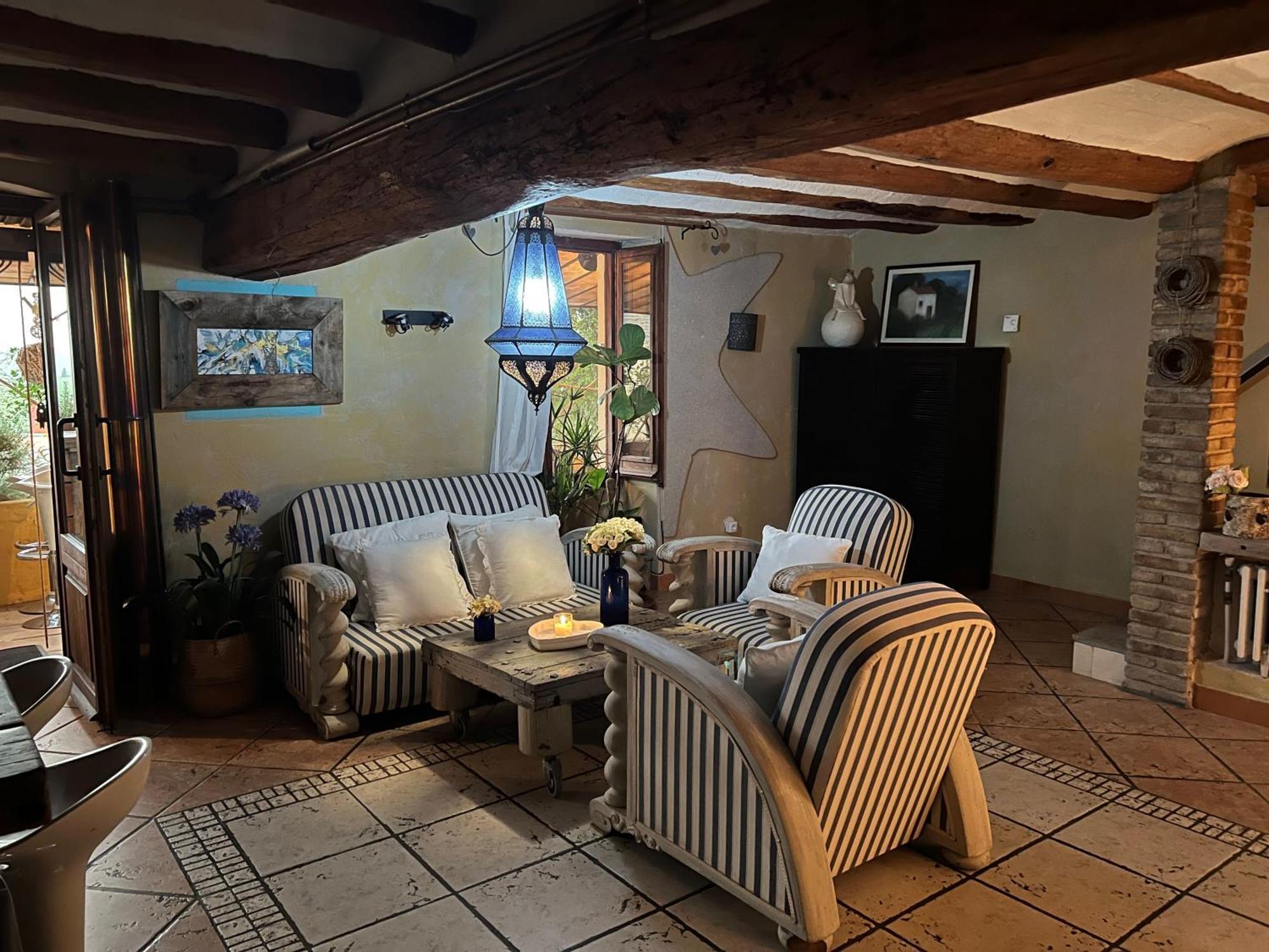 Les Vinyes Rural Boutique &